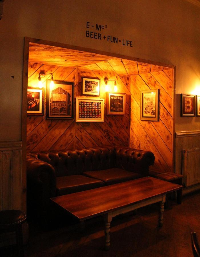 Black Lion Hotel Manchester Салфорд Екстериор снимка