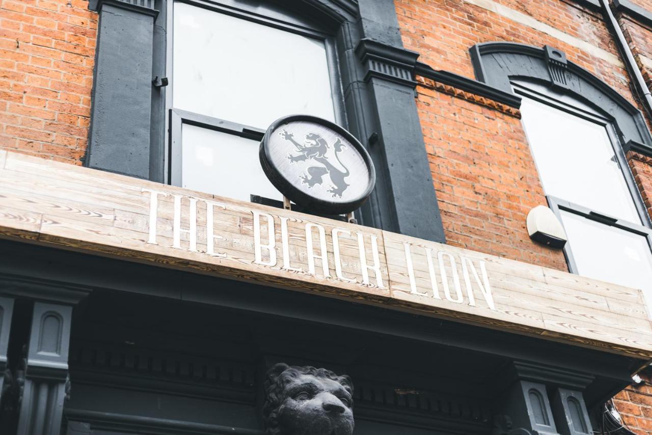 Black Lion Hotel Manchester Салфорд Екстериор снимка