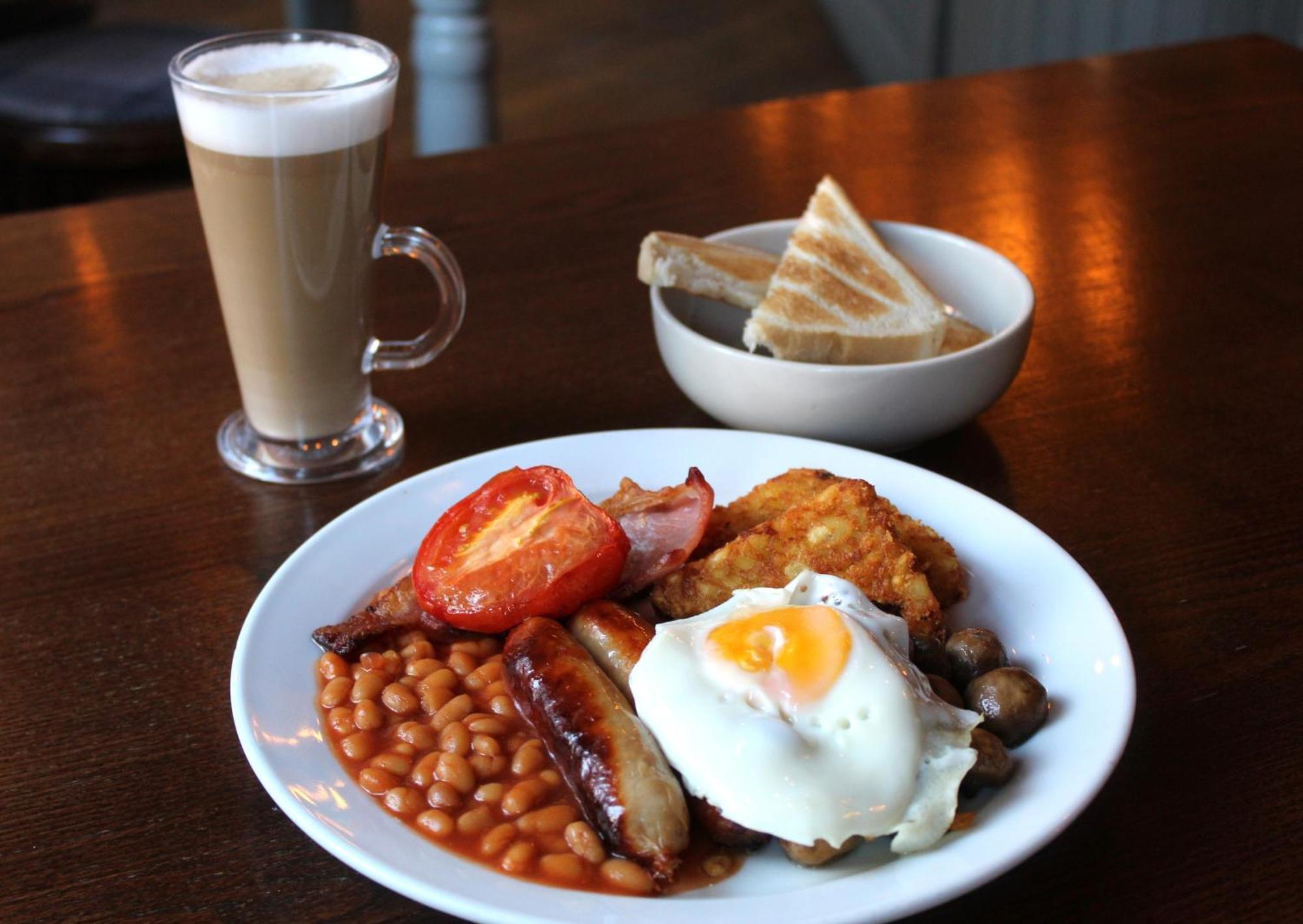 Black Lion Hotel Manchester Салфорд Екстериор снимка